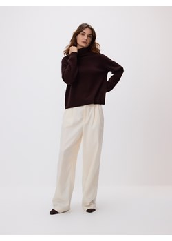 Reserved - Wełniany sweter z golfem - ciemnobrązowy ze sklepu Reserved w kategorii Swetry damskie - zdjęcie 187394936