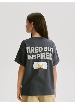 Reserved - T-shirt Kubuś Puchatek - ciemnoszary ze sklepu Reserved w kategorii Bluzki dziewczęce - zdjęcie 187395307