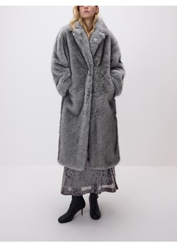 Reserved - Płaszcz z imitacji futra - jasnoszary ze sklepu Reserved w kategorii Futra damskie - zdjęcie 187395976
