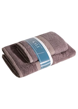 KOMPLET RĘCZNIKÓW 2 37 X 25 X 6 CM BRĄZOWY ze sklepu lenaodniemowlakadoszkolniaka.pl w kategorii Ręczniki - zdjęcie 187416866