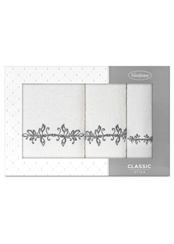 KOMPLET RĘCZNIKÓW 3 56 X 36 X 7 CM KREMOWY ze sklepu lenaodniemowlakadoszkolniaka.pl w kategorii Ręczniki - zdjęcie 187429576