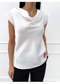 Kremowa Satynowa Bluzeczka z Lejącym Dekoltem ze sklepu ModnaKiecka.pl w kategorii Bluzki damskie - zdjęcie 187470178