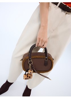 Mohito - Torebka z brelokiem - brązowy ze sklepu Mohito w kategorii Kuferki - zdjęcie 187472286