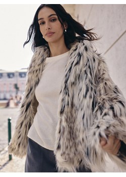 Mohito - Sztuczne futro - beżowy ze sklepu Mohito w kategorii Futra damskie - zdjęcie 187473877