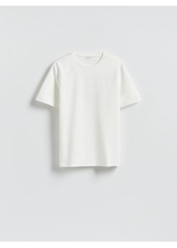 Reserved - Gładki t-shirt regular fit - złamana biel ze sklepu Reserved w kategorii T-shirty męskie - zdjęcie 187474069