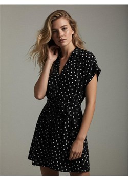Sinsay - Wiskozowa sukienka mini w kropki - czarny ze sklepu Sinsay w kategorii Sukienki - zdjęcie 187474928