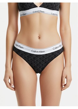 Calvin Klein Underwear Stringi LV00QF8518 Czarny ze sklepu MODIVO w kategorii Majtki damskie - zdjęcie 187481327