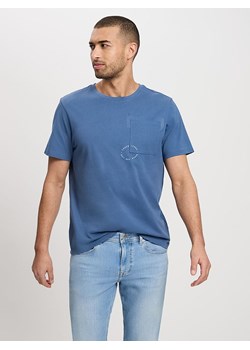 Cross Jeans Koszulka w kolorze niebieskim ze sklepu Limango Polska w kategorii T-shirty męskie - zdjęcie 187483338