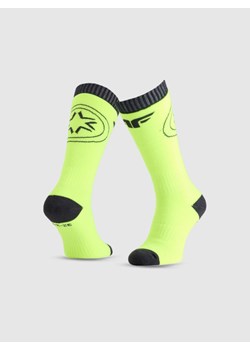 Chłopięce skarpetki narciarskie 4F 4FJWAW25UFSOM223 - zielone ze sklepu Sportstylestory.com w kategorii Skarpetki dziecięce - zdjęcie 187490159