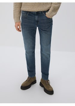 Reserved - Jeansy slim z efektem sprania - granatowy ze sklepu Reserved w kategorii Jeansy męskie - zdjęcie 187496769