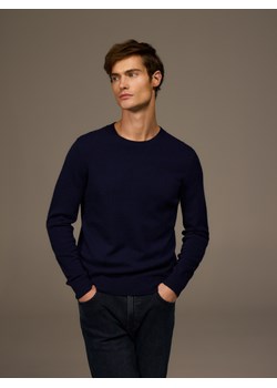 Reserved - Wełniany sweter z dodatkiem kaszmiru - granatowy ze sklepu Reserved w kategorii Swetry męskie - zdjęcie 187496975