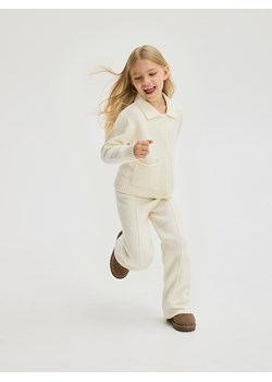Reserved - Dzianinowe spodnie z domieszką wełny - złamana biel ze sklepu Reserved w kategorii Swetry dziewczęce - zdjęcie 187501507