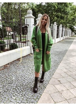 długi sweter kardigan mia z guzikami polski producent j&k premium - zielony ze sklepu STYLOWO w kategorii Swetry damskie - zdjęcie 187503445