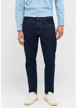 Męskie Spodnie jeansowe Mustang Style Denver Tapered Denim Blue 1016808 5000 940 ze sklepu YouNeedit.pl w kategorii Jeansy męskie - zdjęcie 187503628