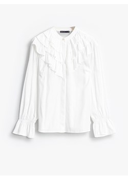 Mohito - Bluzka z ozdobnym żabotem - biały ze sklepu Mohito w kategorii Bluzki damskie - zdjęcie 187507029