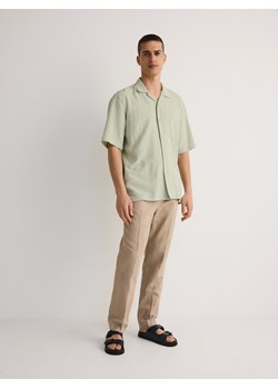 Reserved - Spodnie garniturowe z lnem - beżowy ze sklepu Reserved w kategorii Spodnie męskie - zdjęcie 187507278