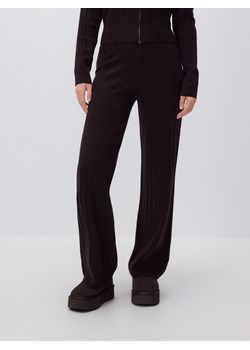 Reserved - LADIES` TROUSERS - brązowy ze sklepu Reserved w kategorii Spodnie damskie - zdjęcie 187507357