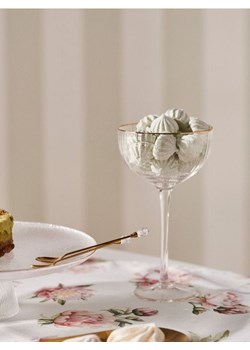 Sinsay - Ryflowany kieliszek koktajlowy ze złoconym brzegiem - biały ze sklepu Sinsay w kategorii Kieliszki - zdjęcie 187508258