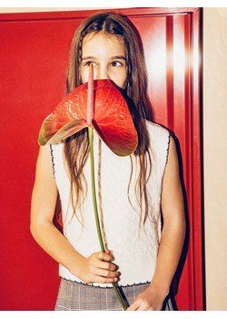 Reserved - Dzianinowa kamizelka z domieszką wełny - złamana biel ze sklepu Reserved w kategorii Kamizelki dziewczęce - zdjęcie 187508646