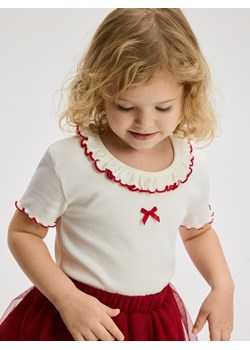 Reserved - Prążkowana bluzka z falbanką - złamana biel ze sklepu Reserved w kategorii Bluzki dziewczęce - zdjęcie 187508779