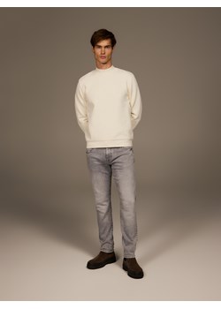 Reserved - Jeansy slim z efektem sprania - jasnoszary ze sklepu Reserved w kategorii Jeansy męskie - zdjęcie 187511155