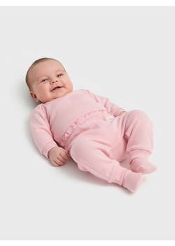 Sinsay - Spodnie z ozdobną falbanką w pasie - różowy ze sklepu Sinsay w kategorii Spodnie i półśpiochy - zdjęcie 187513706