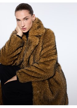 Mohito - Sztuczne futro oversize - brązowy ze sklepu Mohito w kategorii Futra damskie - zdjęcie 187514486