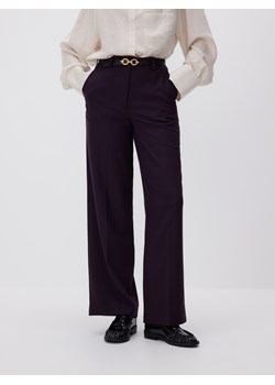 Reserved - Spodnie z paskiem - fioletowy ze sklepu Reserved w kategorii Spodnie damskie - zdjęcie 187517099