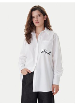 KARL LAGERFELD Koszula B1W11013 Biały Relaxed Fit ze sklepu MODIVO w kategorii Koszule damskie - zdjęcie 187521416