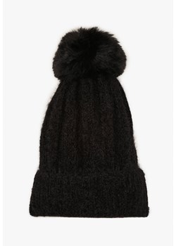 Czarna Czapka z Prążkowanego Materiału z Pomponem Vamieska ze sklepu born2be.pl w kategorii Czapki z daszkiem męskie - zdjęcie 187522437