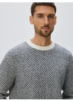 Reserved - Wzorzysty sweter - biały ze sklepu Reserved w kategorii Swetry męskie - zdjęcie 187525617