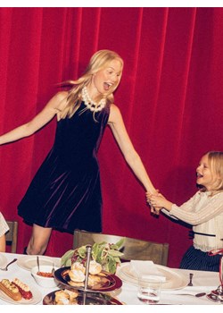 Reserved - Welurowa sukienka - ciemnofioletowy ze sklepu Reserved w kategorii Sukienki - zdjęcie 187526068