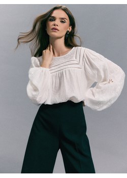 Mohito - Bluzka z wiskozą - kremowy ze sklepu Mohito w kategorii Bluzki damskie - zdjęcie 187529356