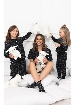 Piżama damska na krótki rękaw i krótkie spodenki Bonnie, Kolor czarny-wzór, Rozmiar S, Italian Fashion ze sklepu Intymna w kategorii Piżamy damskie - zdjęcie 187533915