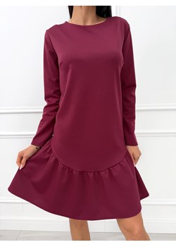 Bordowa Sukienka z Falbanką ze sklepu ModnaKiecka.pl w kategorii Sukienki - zdjęcie 187536096
