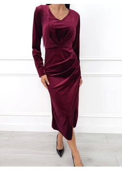 Bordowa Welurowa Sukienka z Marszczeniem ze sklepu ModnaKiecka.pl w kategorii Sukienki - zdjęcie 187536118