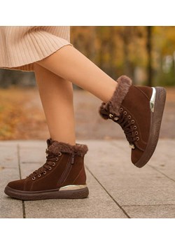 Czekoladowe zimowe trampki z kożuszkiem  /G11-3 18496 T7/ ze sklepu Pantofelek24.pl w kategorii Trampki damskie - zdjęcie 187537716