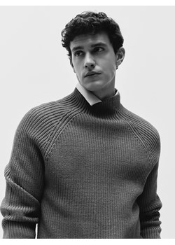 Reserved - Prążkowany sweter z niską stójką - ciemnoszary ze sklepu Reserved w kategorii Swetry męskie - zdjęcie 187539547