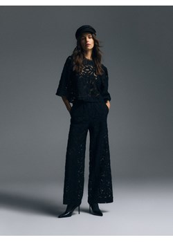 Reserved - Spodnie ze strukturalnej tkaniny - czarny ze sklepu Reserved w kategorii Spodnie damskie - zdjęcie 187540256