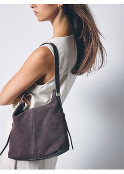 Mohito - Skórzana torebka - ciemnobrązowy ze sklepu Mohito w kategorii Listonoszki - zdjęcie 187543849