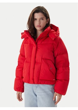 Levi's® Kurtka puchowa Western Bubble 003MD-0004 Czerwony Regular Fit ze sklepu MODIVO w kategorii Kurtki damskie - zdjęcie 187545355