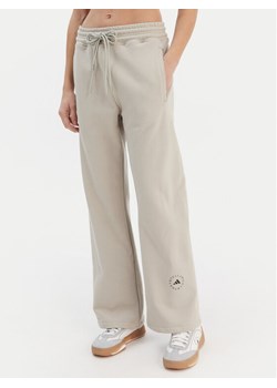 adidas by Stella McCartney Spodnie dresowe JW4662 Szary Straight Leg ze sklepu MODIVO w kategorii Spodnie damskie - zdjęcie 187545395