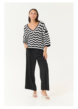 Kaffe Sweter w kolorze czarno-białym ze sklepu Limango Polska w kategorii Swetry damskie - zdjęcie 187552485