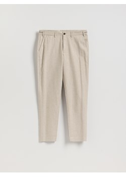 Reserved - Spodnie chino slim fit - beżowy ze sklepu Reserved w kategorii Spodnie męskie - zdjęcie 187554835