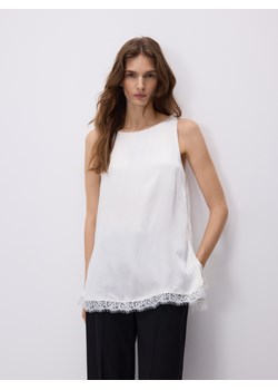 Reserved - Satynowy top z koronką - złamana biel ze sklepu Reserved w kategorii Bluzki damskie - zdjęcie 187554888