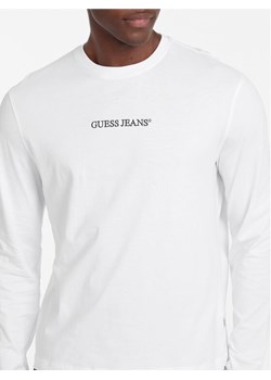 Guess T-Shirt 176479 Biały Classic Fit ze sklepu MODIVO w kategorii Swetry męskie - zdjęcie 187556895
