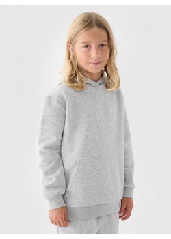 Chłopięca bluza dresowa nierozpinana z kapturem 4F 4FJWMM00TSWSM1860 - szara ze sklepu Sportstylestory.com w kategorii Bluzy chłopięce - zdjęcie 187557999
