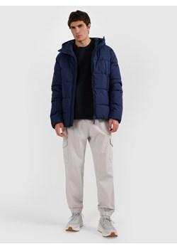 Męska kurtka puchowa 4F 4FRAW25TDJAM0794 - granatowa ze sklepu Sportstylestory.com w kategorii Kurtki męskie - zdjęcie 187558208