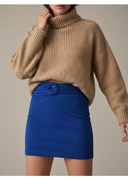 Sinsay - Dopasowana spódnica mini z wycięciem i marszczeniem w talii - niebieski ze sklepu Sinsay w kategorii Spódnice - zdjęcie 187559295