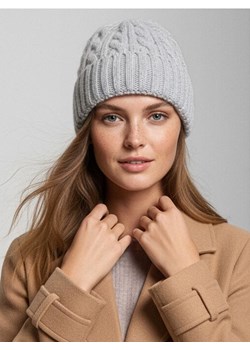 Sinsay - Prążkowana czapka beanie - szary ze sklepu Sinsay w kategorii Czapki zimowe damskie - zdjęcie 187559428